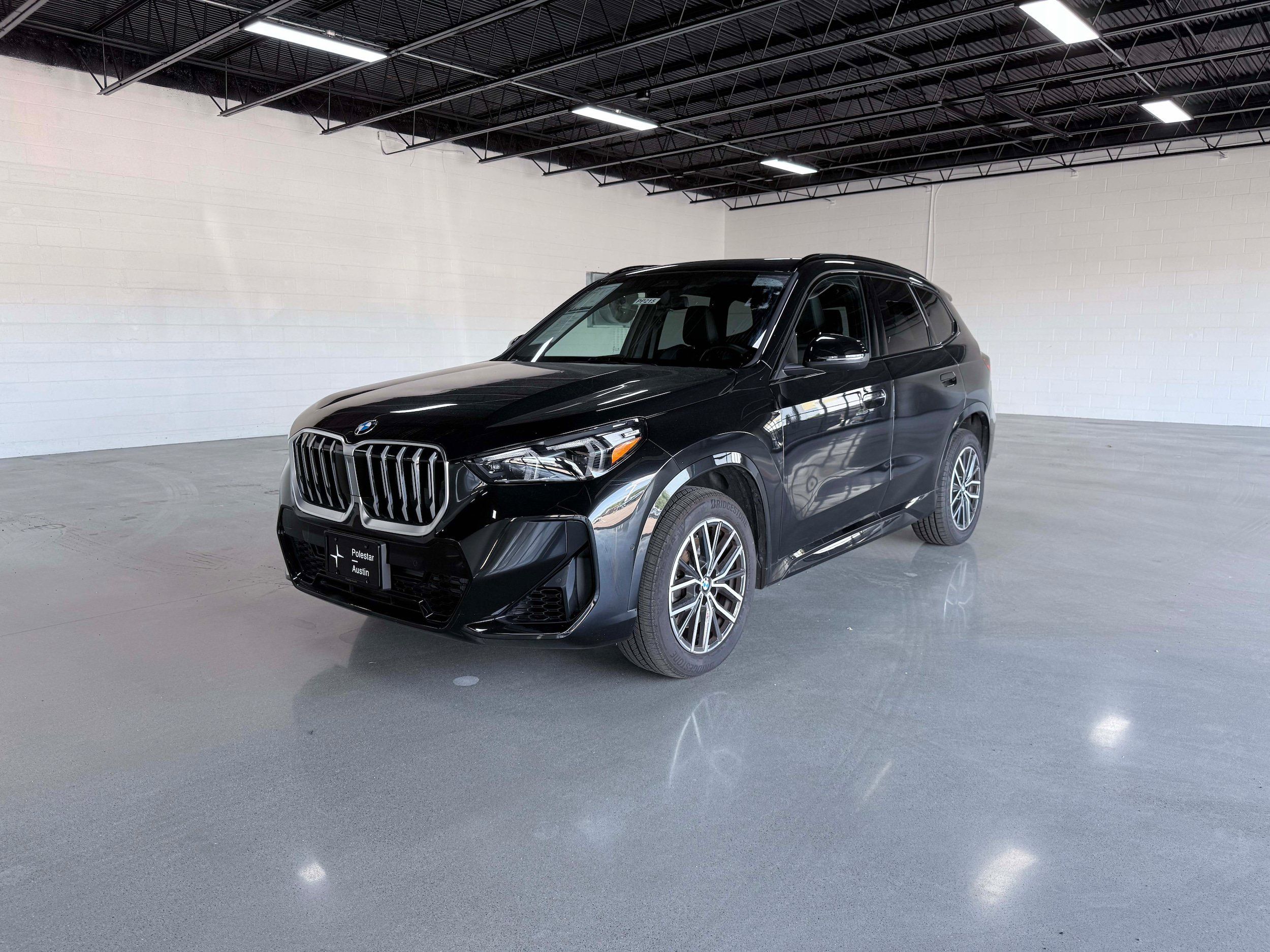 Used 2026 BMW X1 xDrive28i AWD/4WD image 2