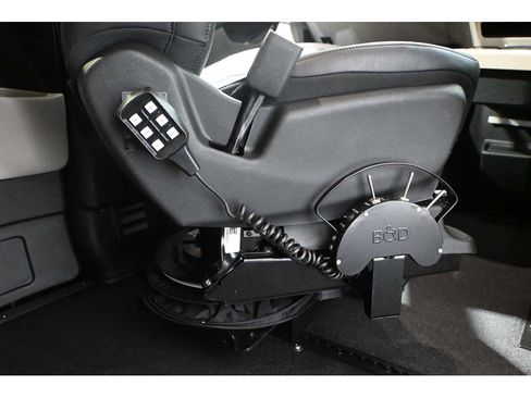 Used 2022 Chrysler Pacifica Touring-L FWD image 27
