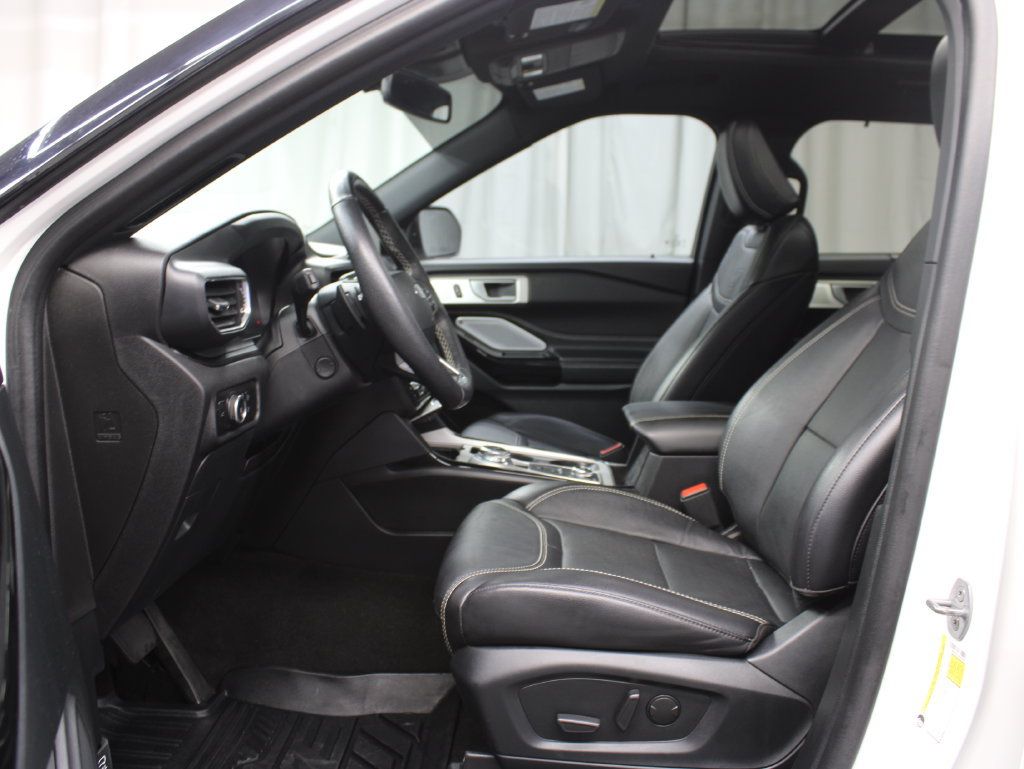 Used 2024 Ford Explorer ST w/ Technology Package AWD/4WD image 15