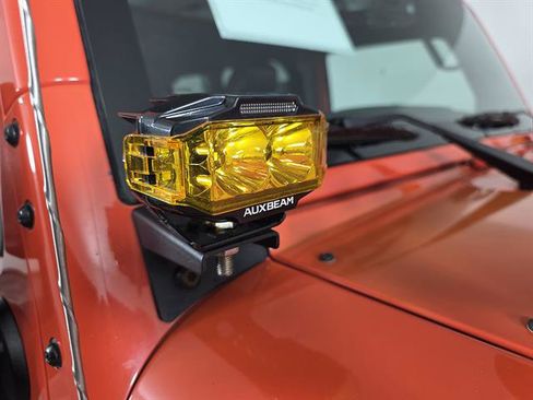 Used 2015 Jeep Wrangler Unlimited Sahara w/ Max Tow Package AWD/4WD image 15