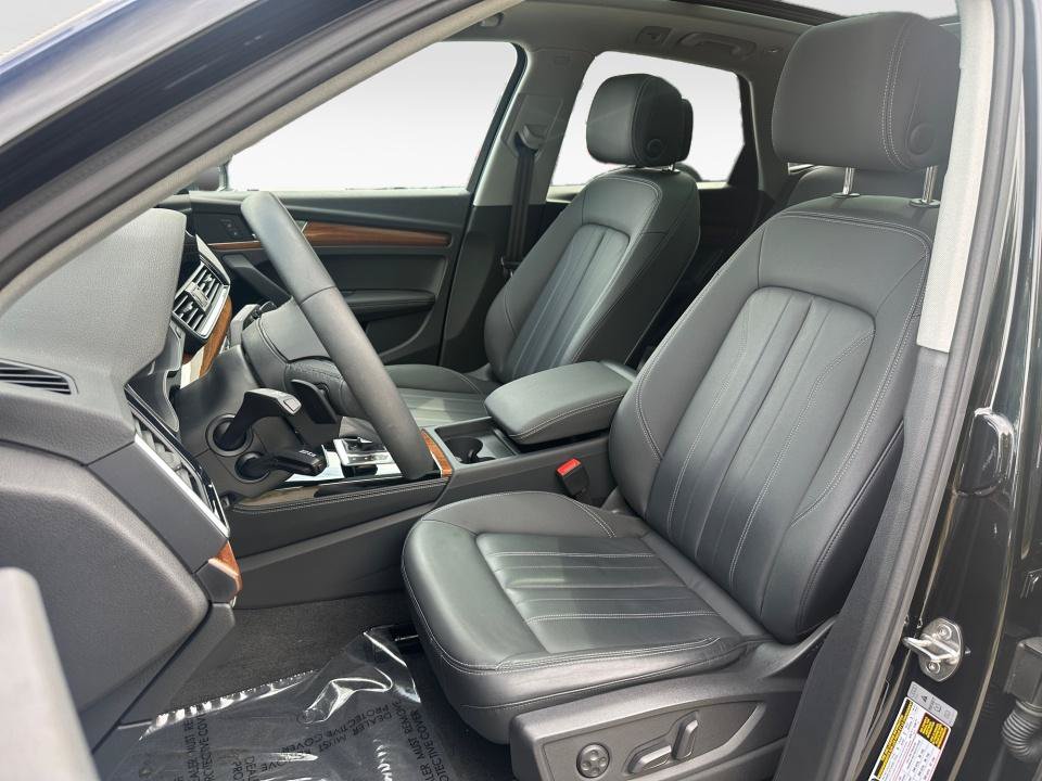 Used 2023 Audi Q5 2.0T Premium Plus w/ Premium Plus Package AWD/4WD image 28
