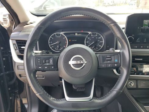 Used 2023 Nissan Rogue SL w/ SL Premium Package image 18