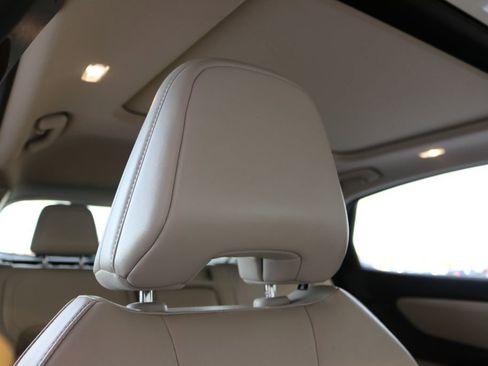 Used 2023 Nissan Ariya AWD image 40