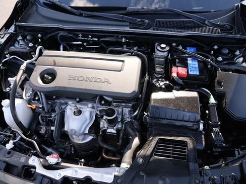 Used 2025 Honda Civic Sport image 28