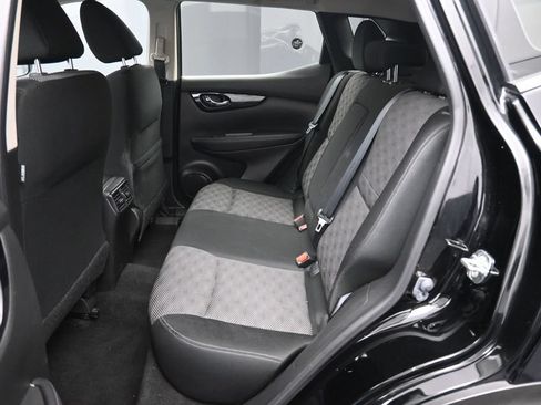 Used 2019 Nissan Rogue Sport SV w/ All-Weather Package AWD/4WD image 20