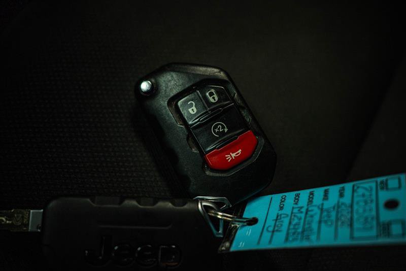 Used 2022 Jeep Wrangler Unlimited Sport AWD/4WD image 19