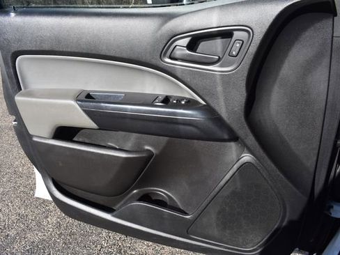 Used 2020 Chevrolet Colorado W/T w/ WT Convenience Package image 31