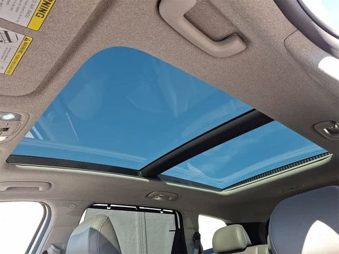 Used 2019 Hyundai Santa Fe Limited image 10