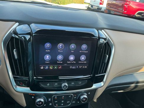 Used 2023 Chevrolet Traverse Premier image 9