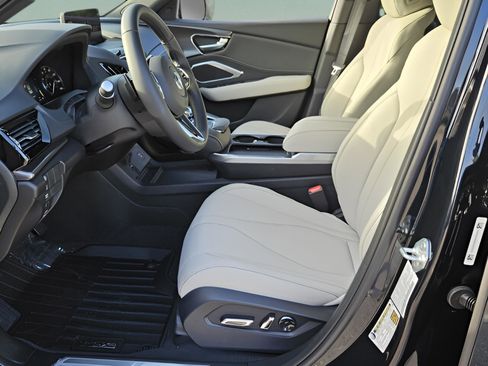 New 2025 Acura RDX SH-AWD image 10