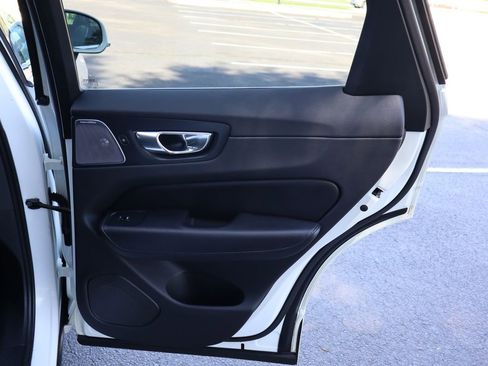 Used 2018 Volvo XC60 T6 Inscription w/ Convenience Package AWD/4WD image 25
