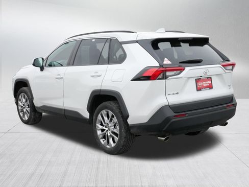 Certified 2025 Toyota RAV4 XLE Premium image 5