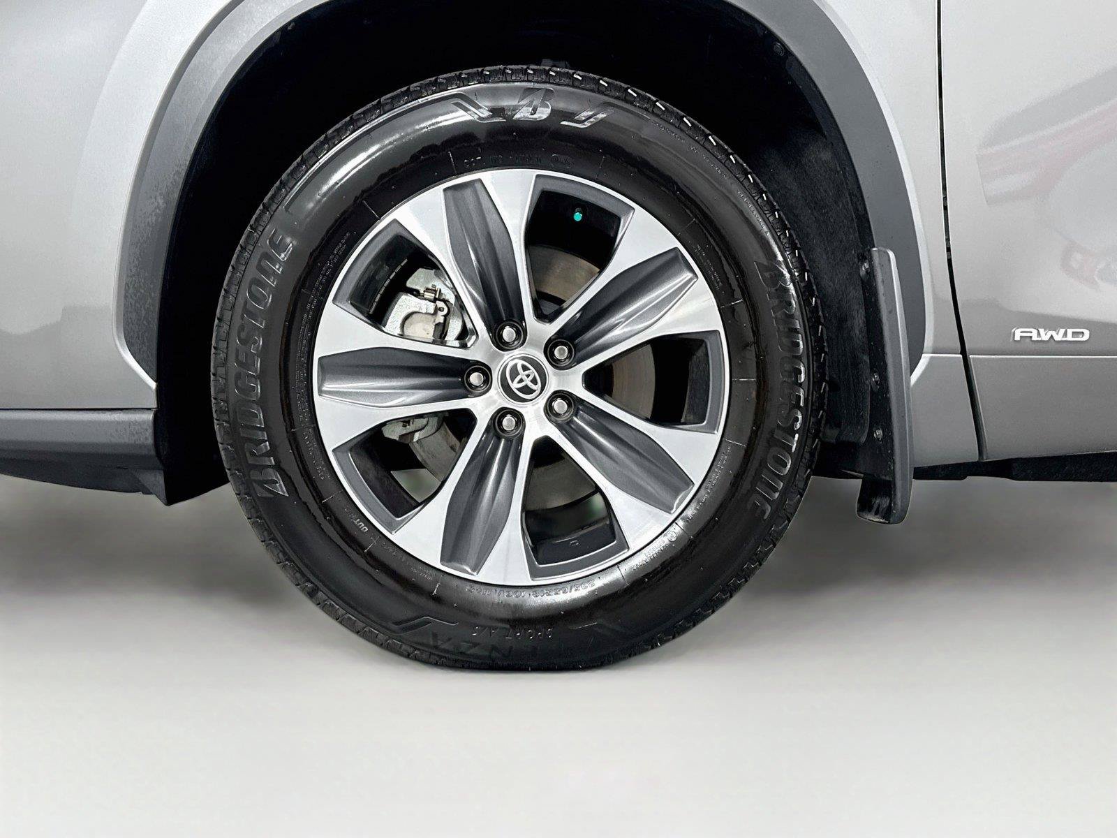 Certified 2026 Toyota Highlander XLE AWD/4WD image 44
