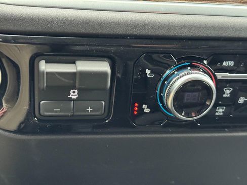 New 2026 GMC Sierra 1500 SLE image 21