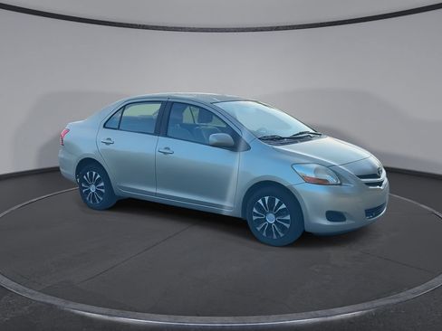 Used 2007 Toyota Yaris Sedan FWD image 2