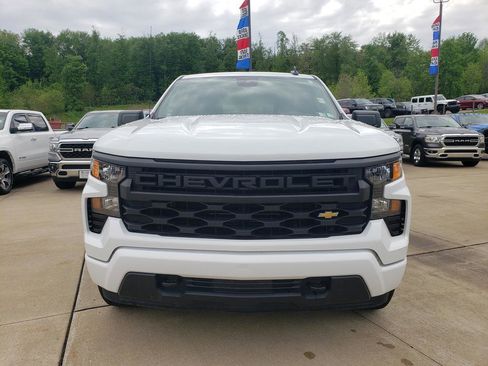 Used 2023 Chevrolet Silverado 1500 Custom AWD/4WD image 9