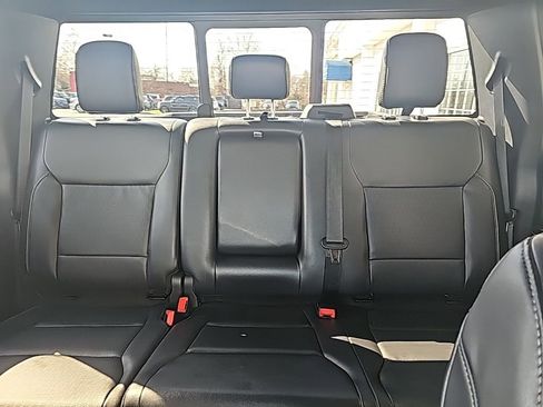 Used 2025 Ford F150 Lariat w/ Equipment Group 501A Mid image 10