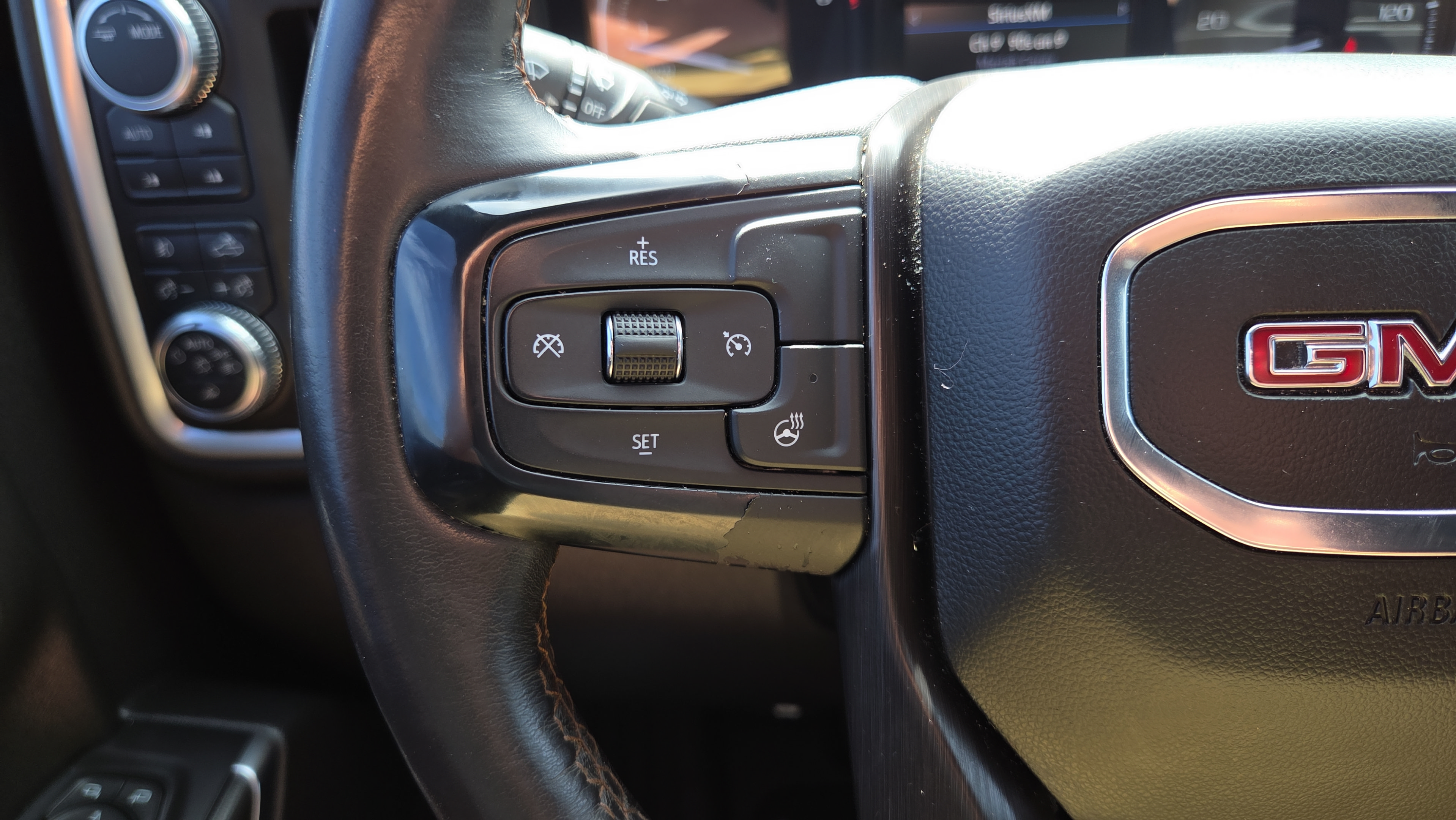 Used 2021 GMC Sierra 1500 AT4 w/ Driver Alert Package I AWD/4WD image 27