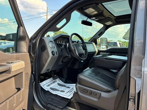 Used 2012 Ford F250 Lariat w/ Lariat Ultimate Pkg AWD/4WD image 18