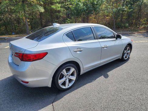 Used 2013 Acura ILX w/ Technology Package image 6