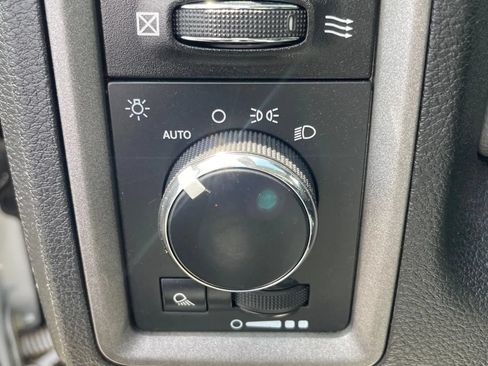 Used 2015 RAM 1500 Tradesman w/ Popular Equipment Group AWD/4WD image 24
