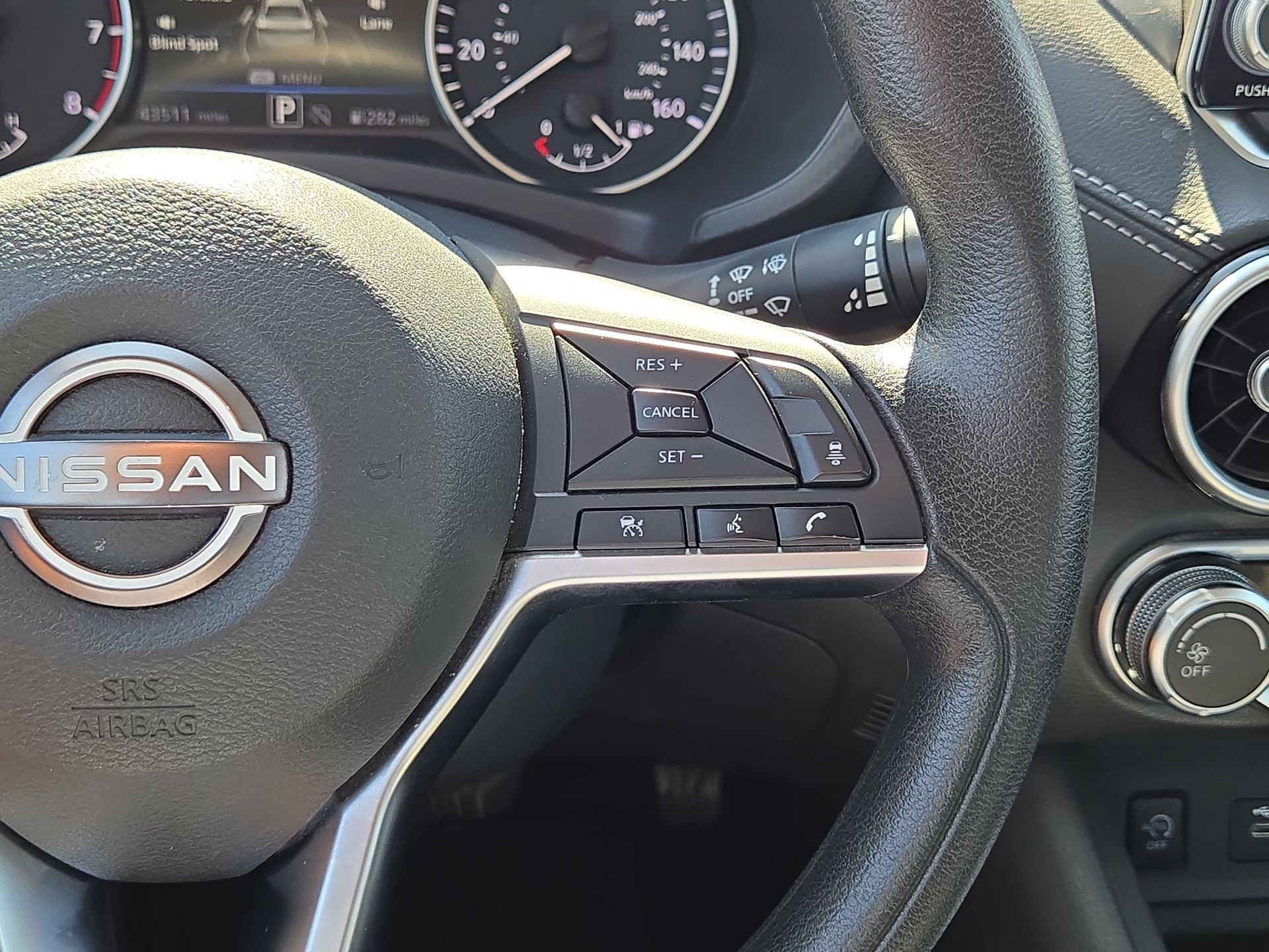 Used 2025 Nissan Sentra SV FWD image 21