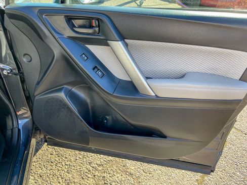 Used 2018 Subaru Forester 2.5i Premium w/ All-Weather Package image 36