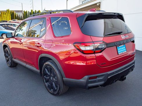 New 2026 Honda Pilot Black Edition image 8