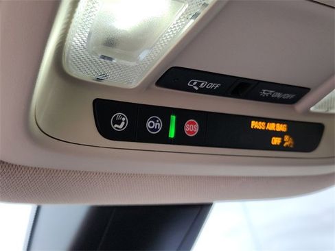 Used 2021 GMC Acadia Denali image 19