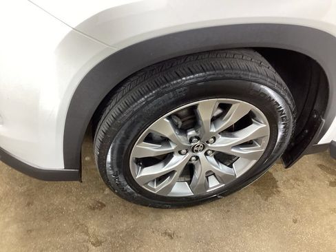 Used 2024 Toyota Grand Highlander AWD image 26