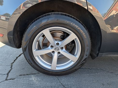 Used 2017 Porsche Macan image 31