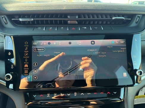 New 2026 Jeep Grand Cherokee Limited w/ Limited Altitude Package image 35