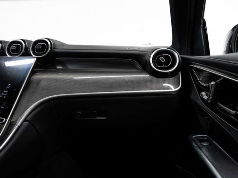 Used 2023 Mercedes-Benz GLC 300 image 29