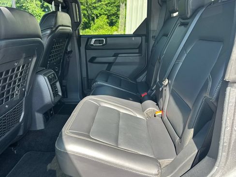 Used 2025 Ford Bronco Badlands AWD/4WD image 21