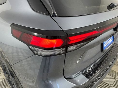 New 2026 Volkswagen Tiguan SE R-Line AWD/4WD image 17
