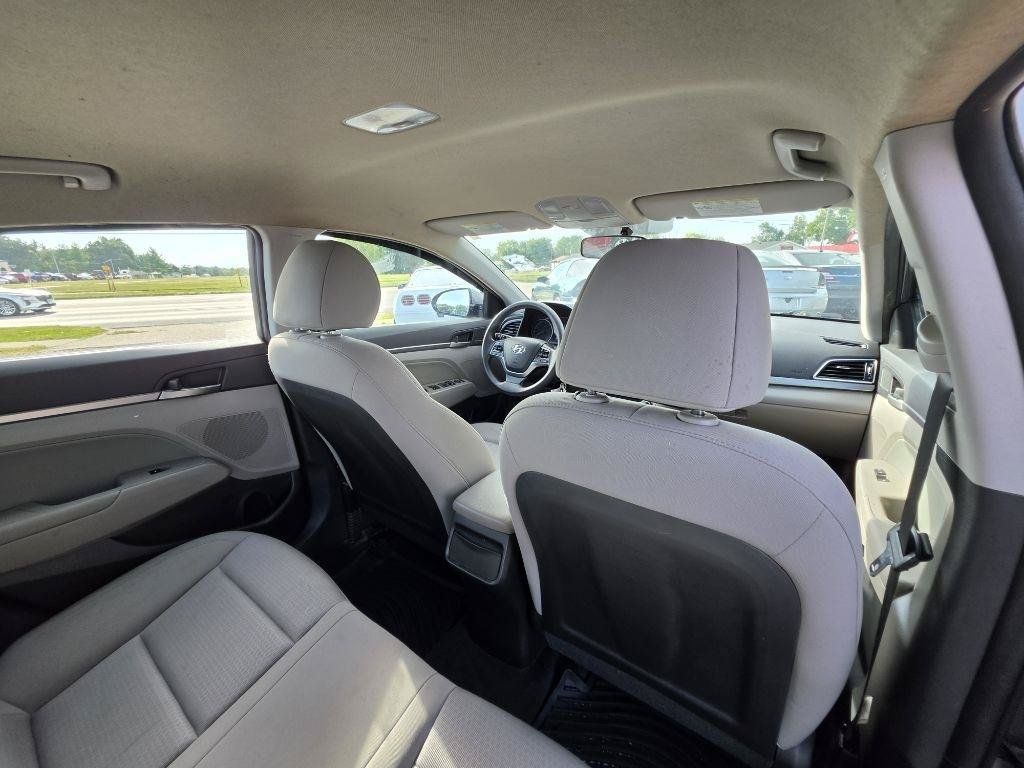 Used 2018 Hyundai Elantra SEL w/ Winter Weather Package FWD image 20