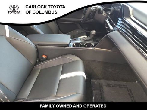 Used 2025 Toyota Camry SE FWD image 21