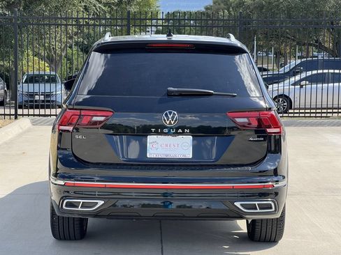 Used 2024 Volkswagen Tiguan SEL R-Line AWD/4WD image 4