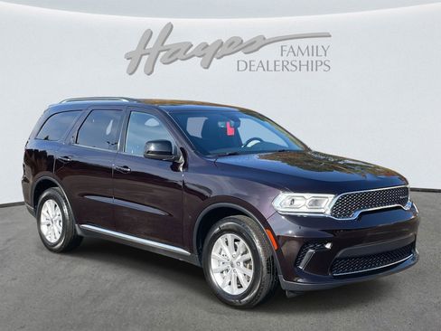Used 2024 Dodge Durango SXT image 1