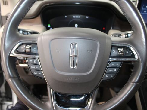 Used 2023 Lincoln Nautilus Reserve FWD image 36