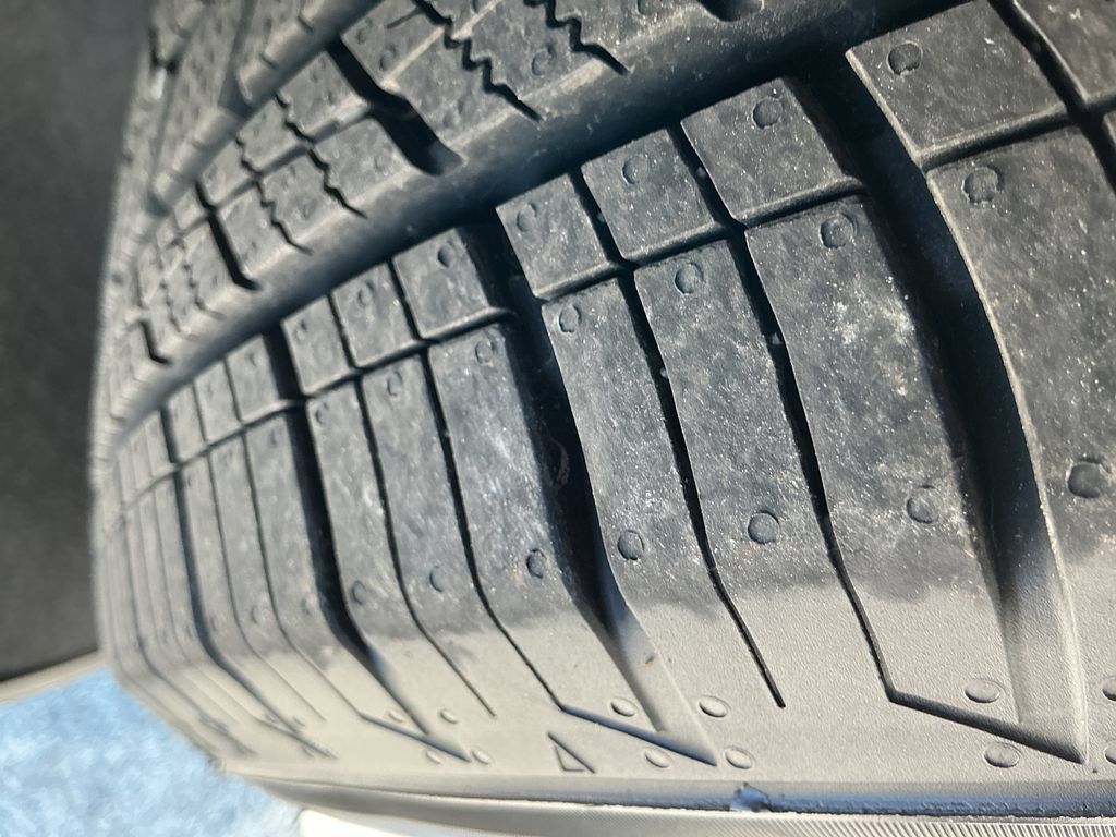 Used 2019 Chevrolet Equinox LT AWD/4WD image 26