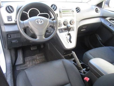 Used 2009 Toyota Matrix w/ PWR Pkg FWD image 10