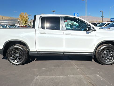 New 2025 Honda Ridgeline TrailSport+ image 2