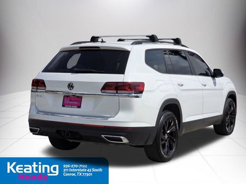 Used 2023 Volkswagen Atlas SE w/ Panoramic Sunroof Package FWD image 7