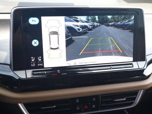 New 2026 Volkswagen Atlas Cross Sport SE AWD/4WD image 12