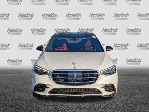 Used 2022 Mercedes-Benz S 580 4MATIC Sedan image 3