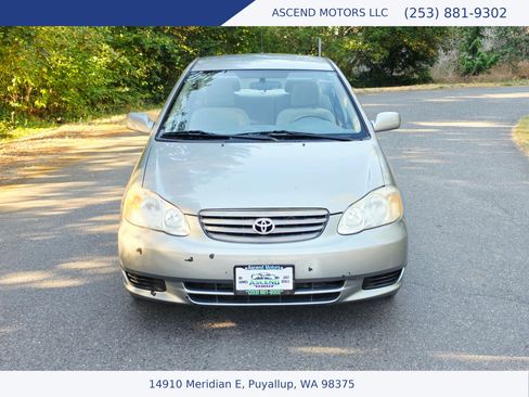 Used 2004 Toyota Corolla LE FWD image 8