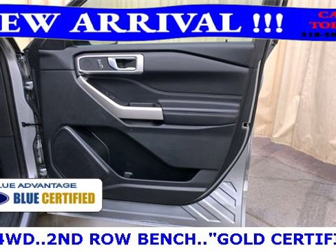 Used 2022 Ford Explorer XLT image 11