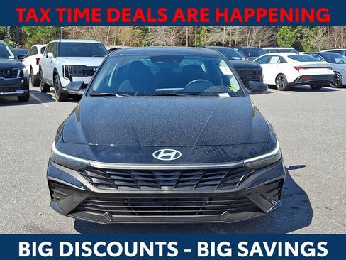 Certified 2025 Hyundai Elantra Blue image 3