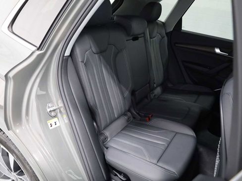 Certified 2024 Audi Q5 2.0T Premium image 33